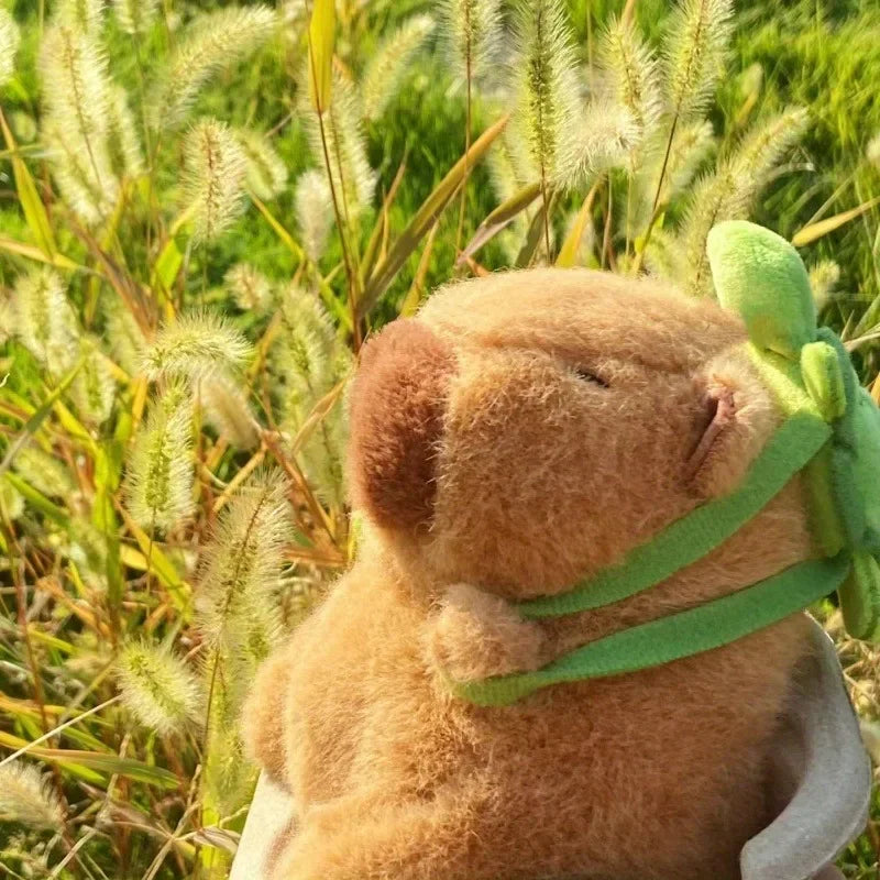 boneco de pelucia Capivara